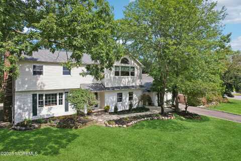 12 Woodridge Avenue, Toms River, NJ 08755