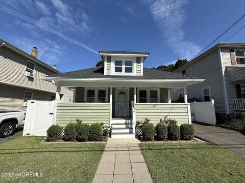 31 Peach Street, Tinton Falls, NJ 07724