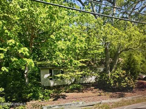 113 Lighthouse Drive, Waretown, NJ 08758