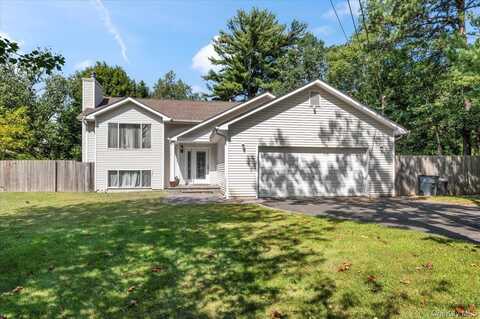 101 Plymouth Avenue, East Patchogue, NY 11772
