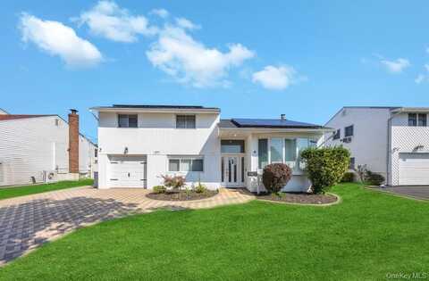 377 Clearmeadow Drive, East Meadow, NY 11554
