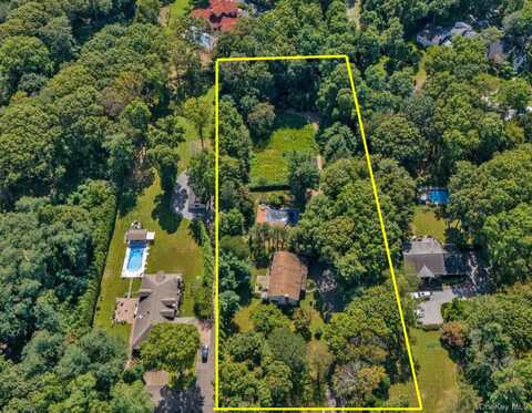 270 Frost Pond Road, Old Brookville, NY 11545