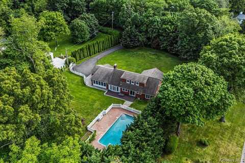 130 Sands Point Road, Sands Point, NY 11050