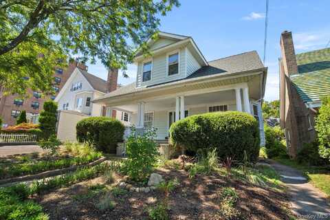 39 Bayley Avenue, Yonkers, NY 10705