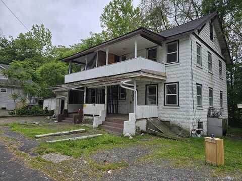 19 Tyrone Thomas Lane, Ellenville, NY 12428