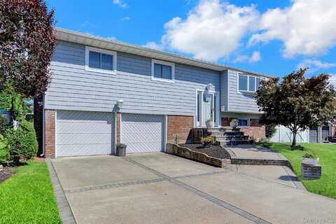 985 North Drive, Merrick, NY 11566