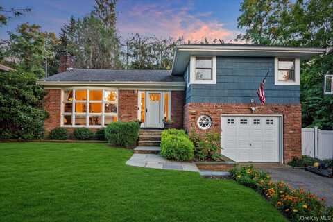 1a Agnes Street, Oyster Bay, NY 11771