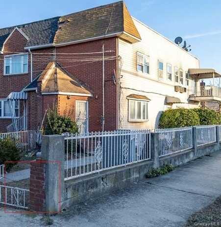 186-02 Foch Boulevard, Saint Albans, NY 11412