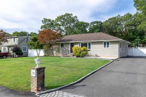 44 Juniper Avenue, Ronkonkoma, NY 11779