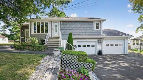 7 Roy Street, Lewiston, ME 04240