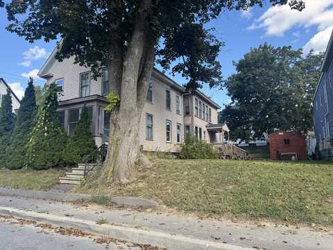 9 Gannett Street, Augusta, ME 04330
