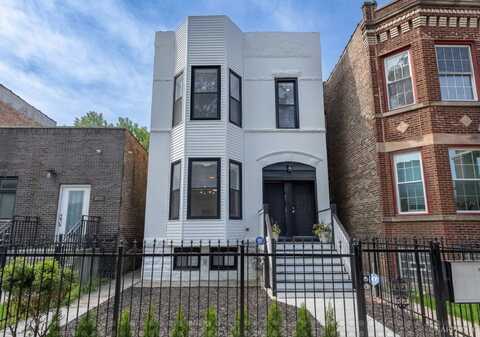 2837 W Lexington Street, West Chicago, IL 60612