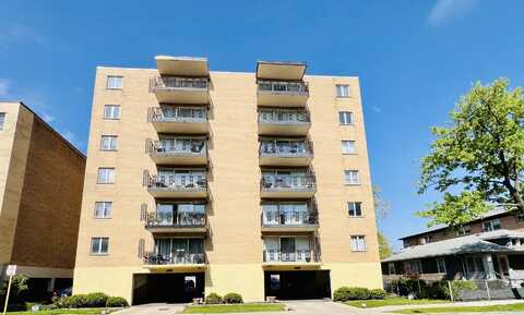 2930 N HARLEM Avenue, Elmwood Park, IL 60707