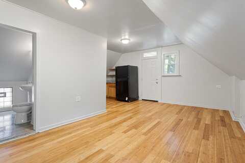 3707 W Mclean Avenue, Chicago, IL 60647