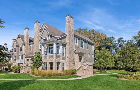 80 W Kennedy Lane, Hinsdale, IL 60521