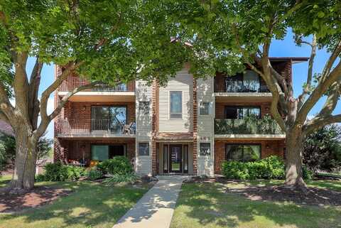 468 Valley Drive, Naperville, IL 60563