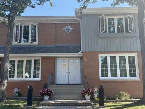 544 S La Grange Road, La Grange, IL 60525
