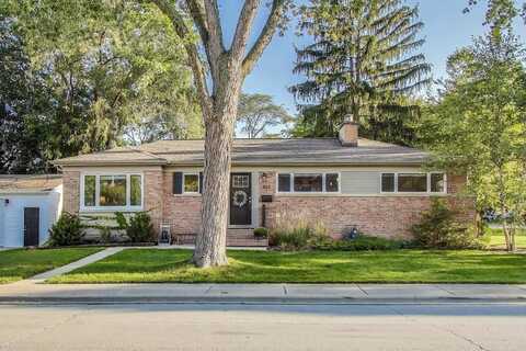 915 E Saint James Street, Arlington Heights, IL 60004
