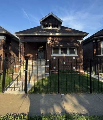 7725 S Wood Street, Chicago, IL 60620