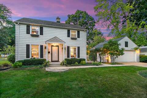420 Gray Street, Saint Charles, IL 60174
