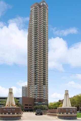 3660 N Lake Shore Drive, Chicago, IL 60613