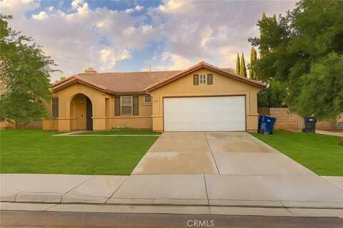 1609 Sutherland Street, Lancaster, CA 93534