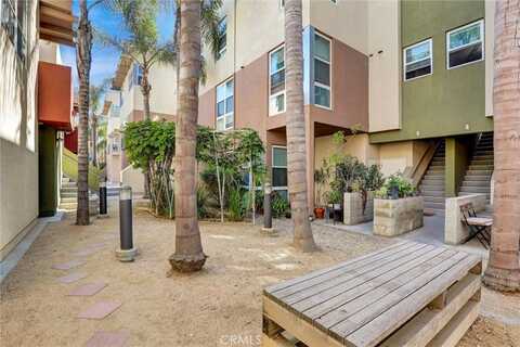 302 E 19th Street, Long Beach, CA 90806
