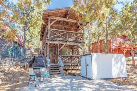 213 Riverside Avenue, Sugarloaf, CA 92386