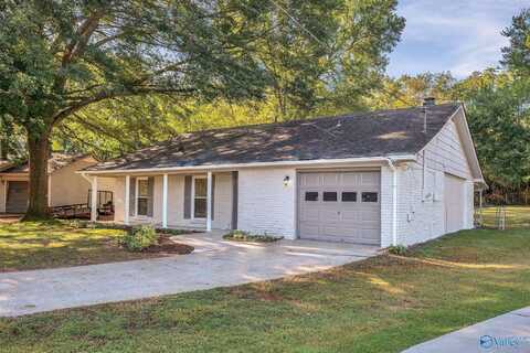 1114 Club View Drive NW, Huntsville, AL 35816