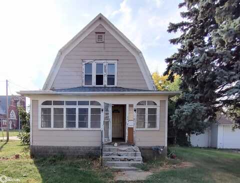 208 S Church Street, Toledo, IA 52342