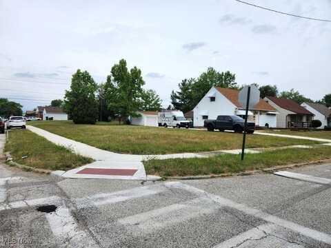 15701 Walvern Boulevard, Maple Heights, OH 44137