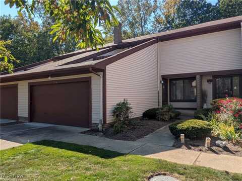 684 Allison Drive, Richmond Heights, OH 44143