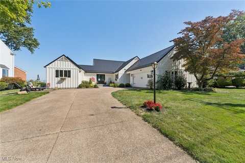 1003 Beachside Lane, Huron, OH 44839