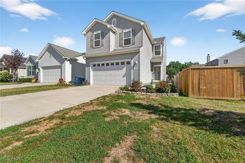 923 Longitude Lane, Amherst, OH 44001