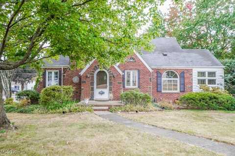 1428 35th Street NE, Canton, OH 44714