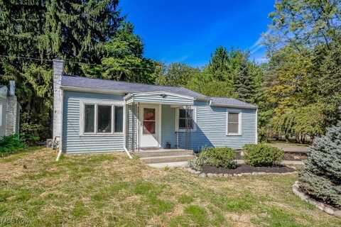 7210 Grove Avenue, Bedford, OH 44146