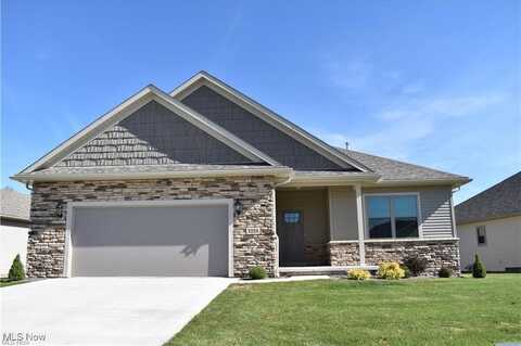 1224 Pine Bluff Drive, New Philadelphia, OH 44663