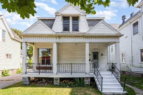 1617 Broadway Street, Bay City, MI 48078