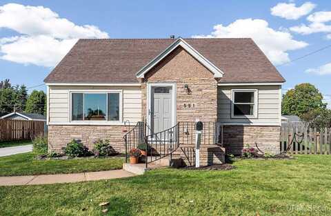 515 Duncan Avenue, Ishpeming, MI 49849