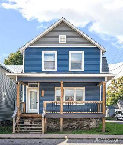 312 S 3rd Street, Ishpeming, MI 49849