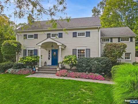 720 Morningside Road, Ridgewood, NJ 07450