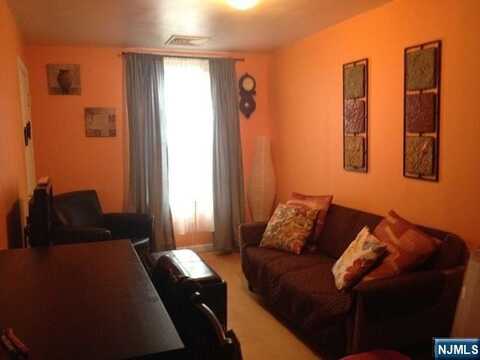 334 Union Avenue 2nd FL, Rutherford, NJ 07070
