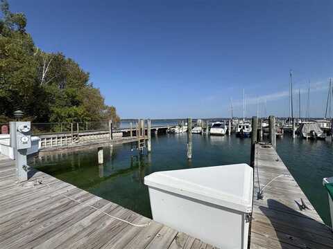 202 Ferry, Charlevoix, MI 49720