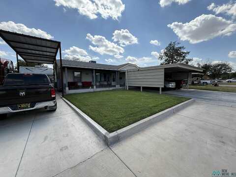 303 E Permian Drive, Hobbs, NM 88240