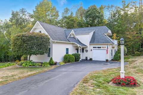 11 Lantern Circle, Laconia, NH 03246