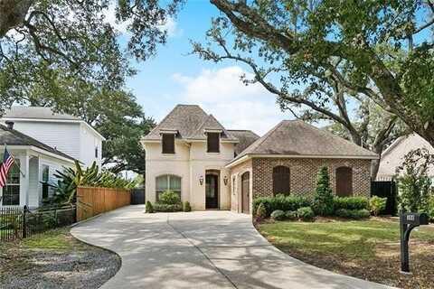 308 TULLULLAH Avenue, River Ridge, LA 70123