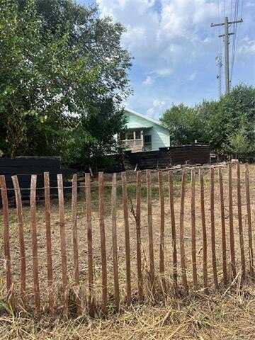 261 N Millard Street North, Fairfax, OK 74637