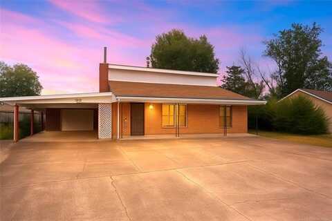 303 SE 5th Street, Pryor, OK 74361