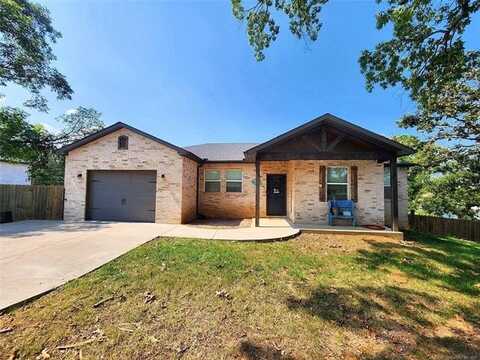 1996 White Avenue, Tahlequah, OK 74464