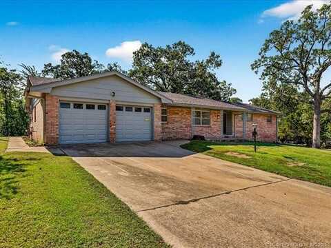 2900 Ridge Court, Bartlesville, OK 74006